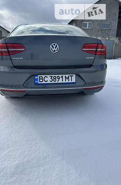 Седан Volkswagen Passat 2017 в Бориславе