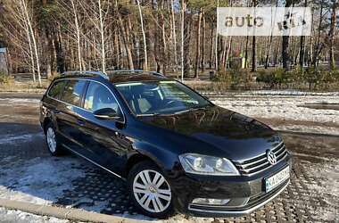 Универсал Volkswagen Passat 2012 в Киеве