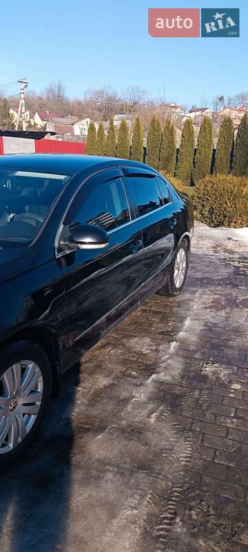 Седан Volkswagen Passat 2005 в Львове