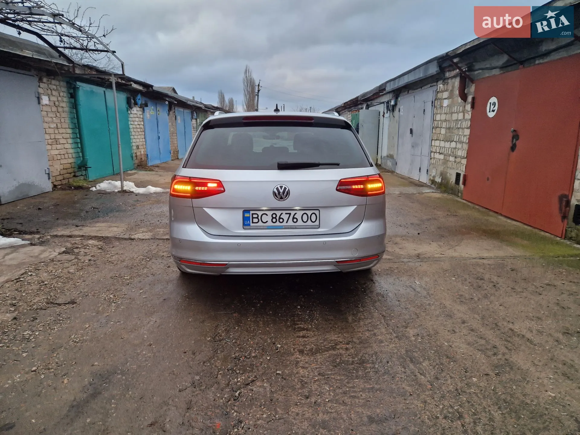 Volkswagen Passat 2018 VIN WVWZZZ3CZJE234570 фото оголошення 13 з 61