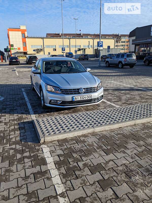 Седан Volkswagen Passat 2016 в Вишневом