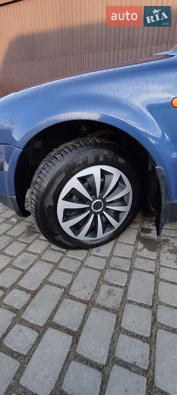 Седан Volkswagen Passat 1998 в Рожнятові