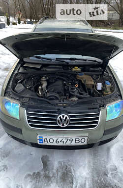 Универсал Volkswagen Passat 2001 в Сваляве