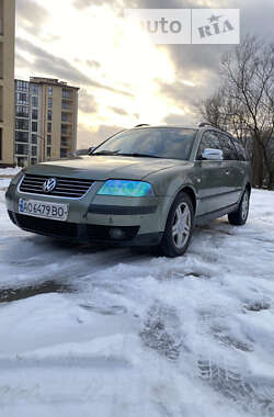 Универсал Volkswagen Passat 2001 в Сваляве