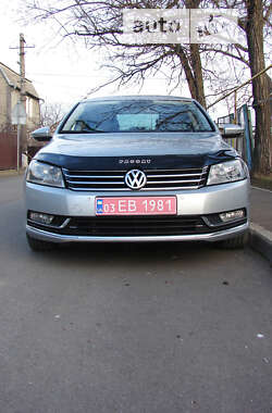 Седан Volkswagen Passat 2010 в Одесі