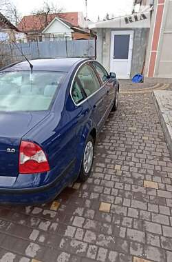 Седан Volkswagen Passat 2003 в Хмельницком