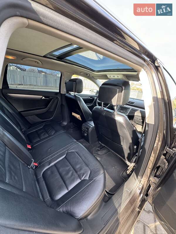 Универсал Volkswagen Passat 2014 в Одессе