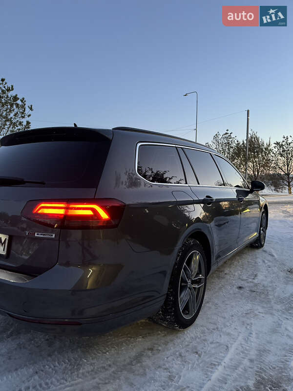 Универсал Volkswagen Passat 2016 в Львове фото 21 Универсал Volkswagen Passat 2016 в Львове