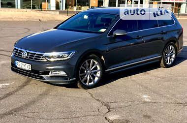 Универсал Volkswagen Passat 2017 в Кривом Роге