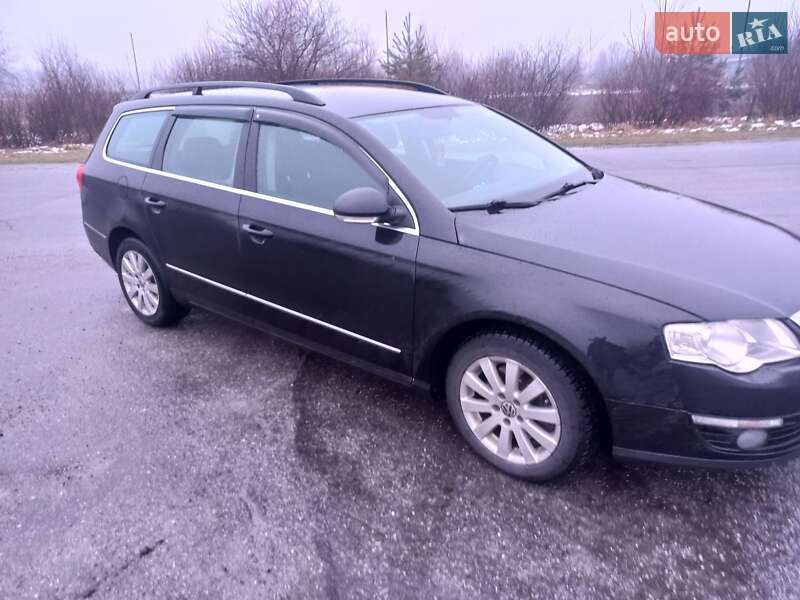 Універсал Volkswagen Passat 2006 в Полонному