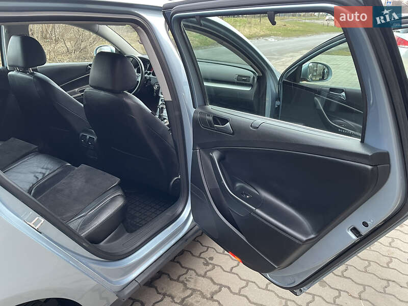 Универсал Volkswagen Passat 2006 в Калуше
