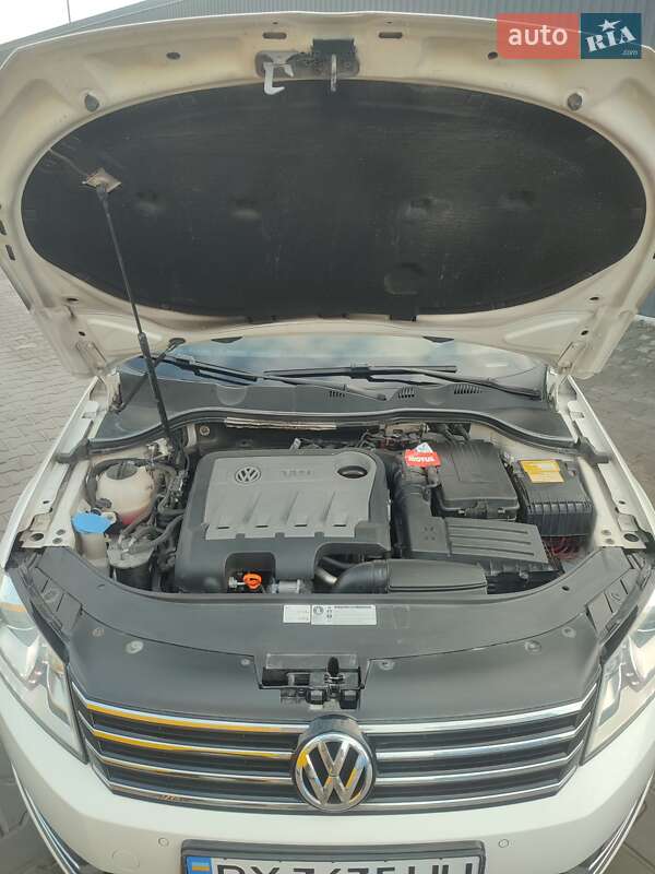 Седан Volkswagen Passat 2011 в Каменец-Подольском