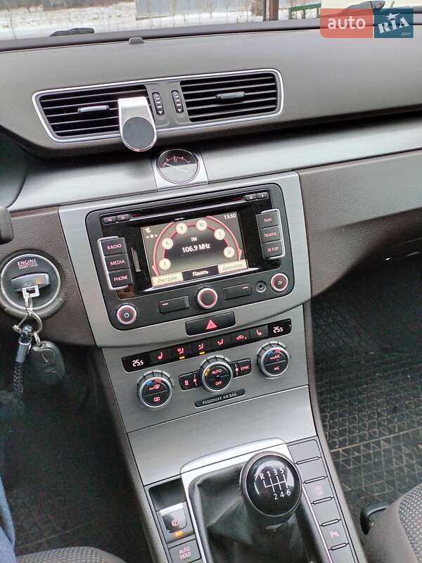 Универсал Volkswagen Passat 2013 в Луцке