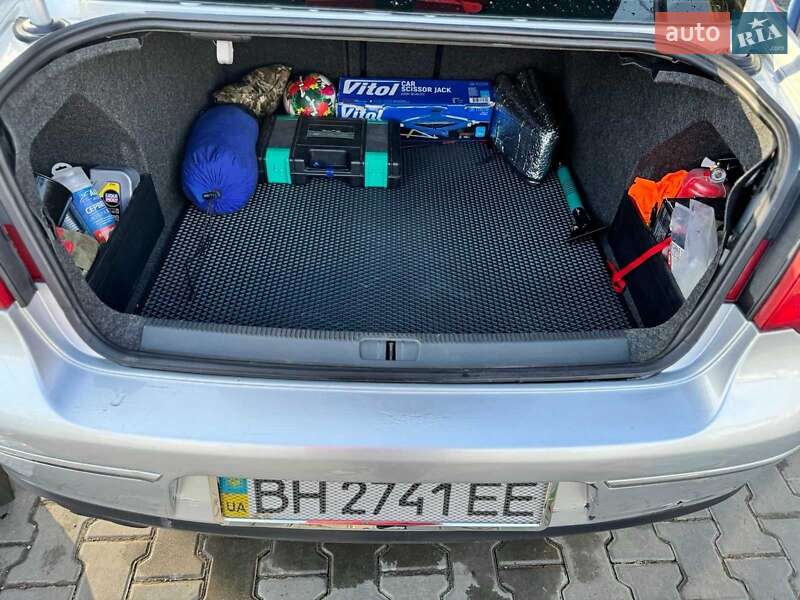 Седан Volkswagen Passat 2007 в Одессе