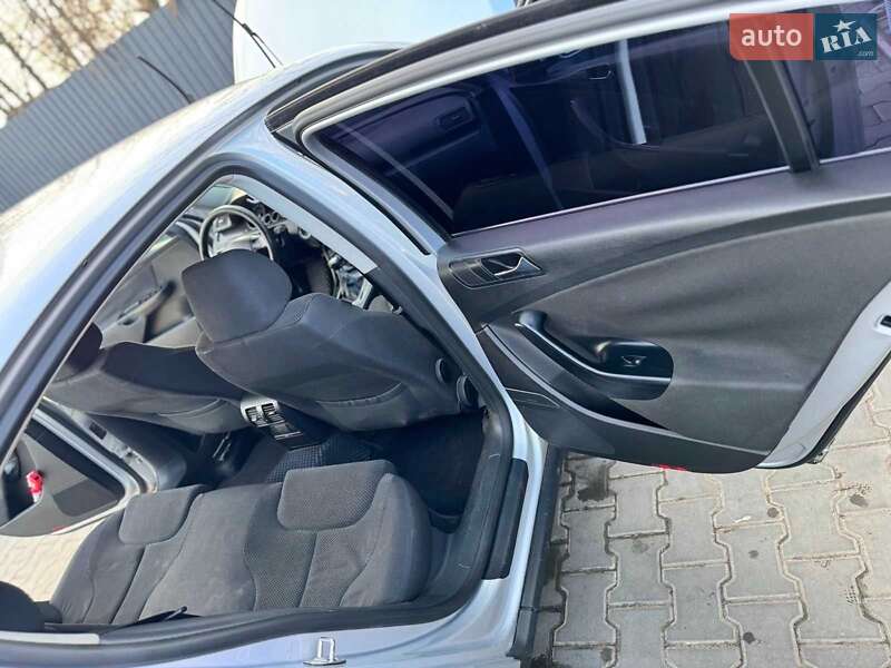 Седан Volkswagen Passat 2007 в Одессе