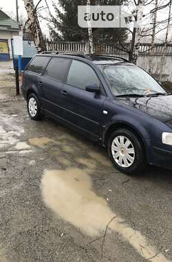 Универсал Volkswagen Passat 1998 в Коростене