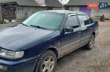 Седан Volkswagen Passat 1996 в Камне-Каширском