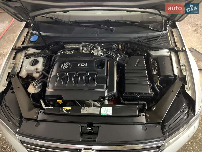 Универсал Volkswagen Passat 2015 в Коломые