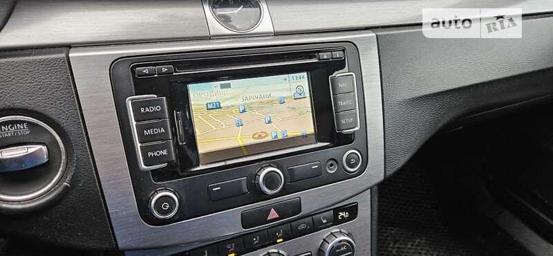 Универсал Volkswagen Passat 2013 в Житомире фото 9 Универсал Volkswagen Passat 2013 в Житомире