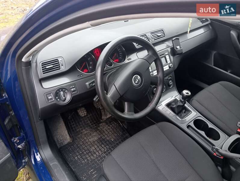 Універсал Volkswagen Passat 2006 в Василькові