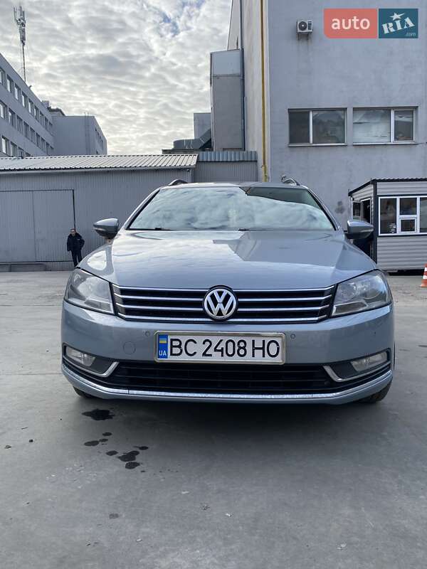 Volkswagen Passat 2011