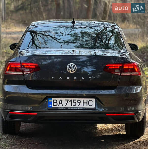 Седан Volkswagen Passat 2019 в Кропивницькому