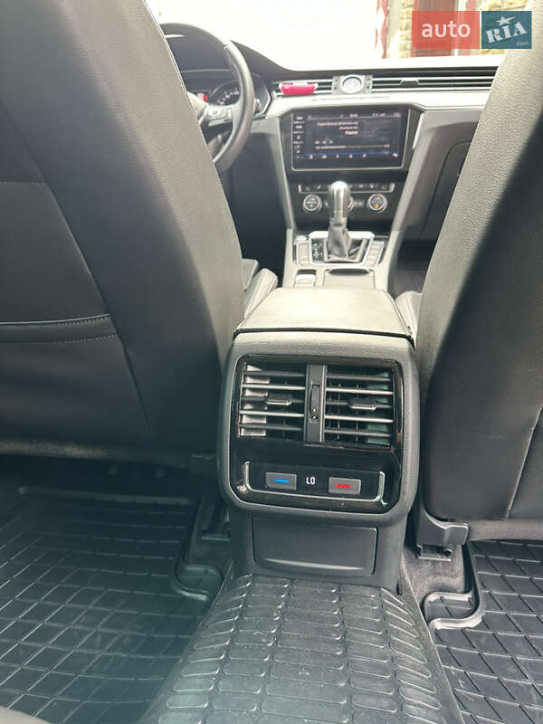 Универсал Volkswagen Passat 2018 в Ковеле