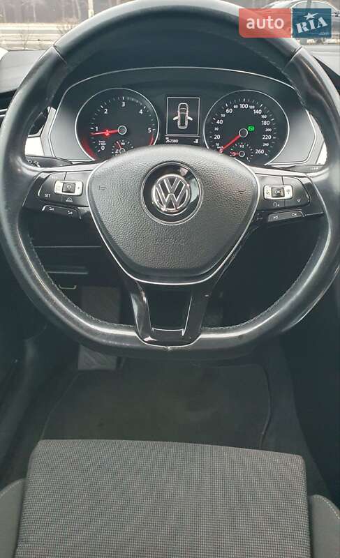 Універсал Volkswagen Passat 2016 в Обухові