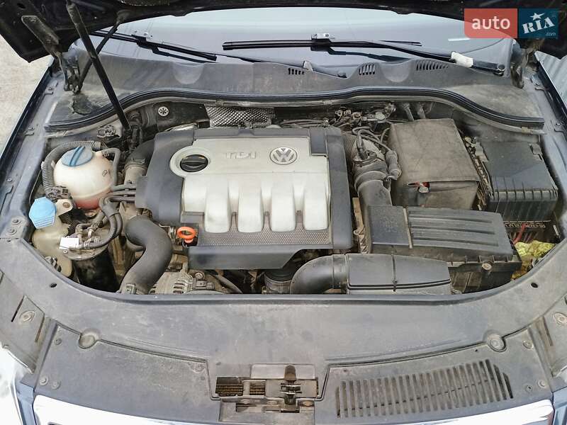 Універсал Volkswagen Passat 2007 в Радомишлі