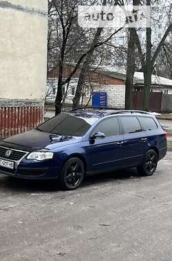 Універсал Volkswagen Passat 2010 в Сумах