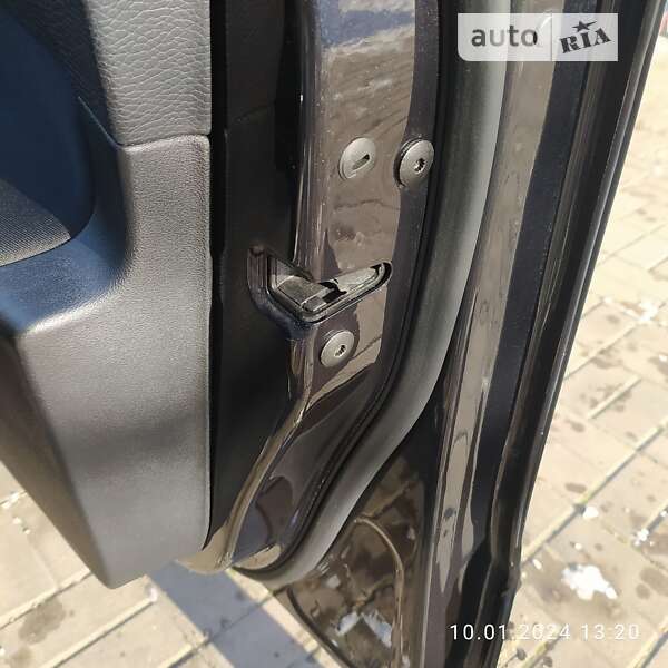 Універсал Volkswagen Passat 2009 в Миколаєві