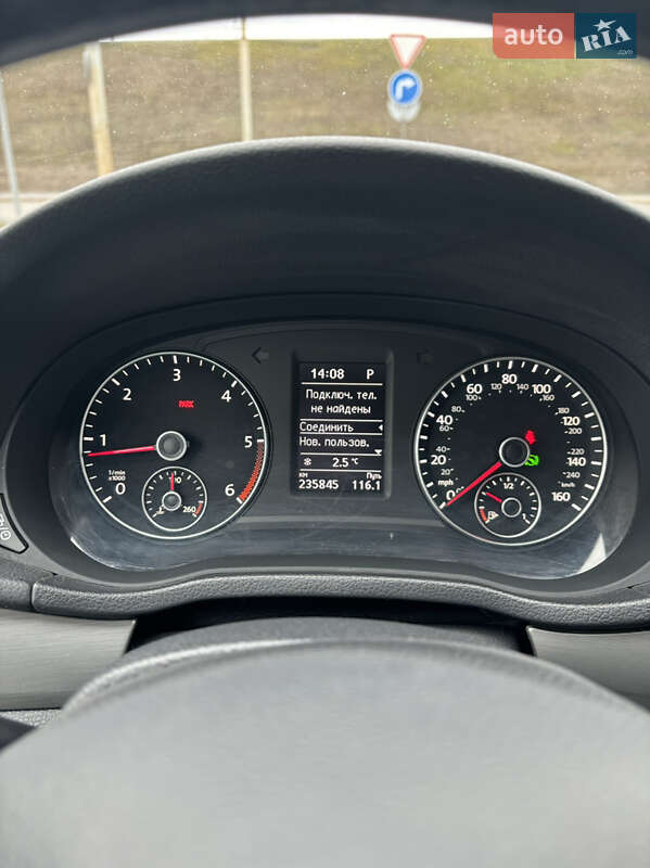 Седан Volkswagen Passat 2013 в Киеве
