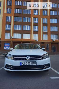 Седан Volkswagen Passat 2016 в Вишневом