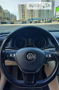 Седан Volkswagen Passat 2016 в Вишневом