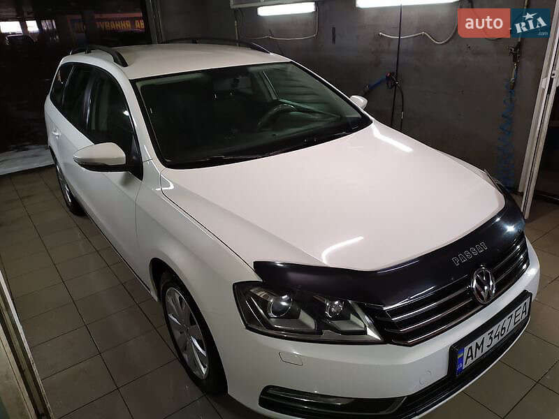 Универсал Volkswagen Passat 2013 в Житомире