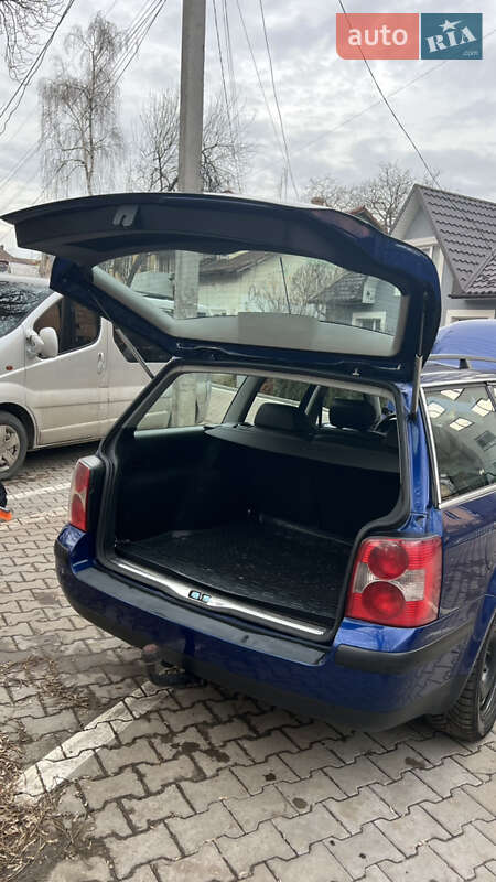 Універсал Volkswagen Passat 2001 в Чернівцях