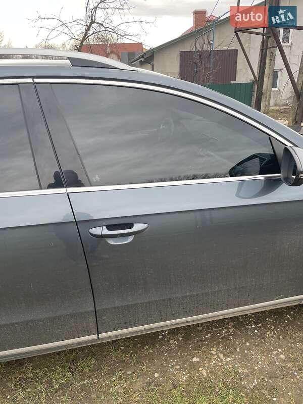 Універсал Volkswagen Passat 2012 в Самборі