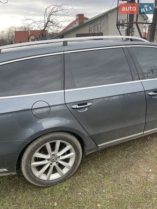Універсал Volkswagen Passat 2012 в Самборі