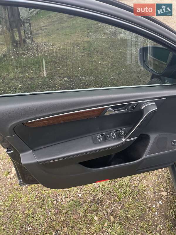 Універсал Volkswagen Passat 2012 в Самборі