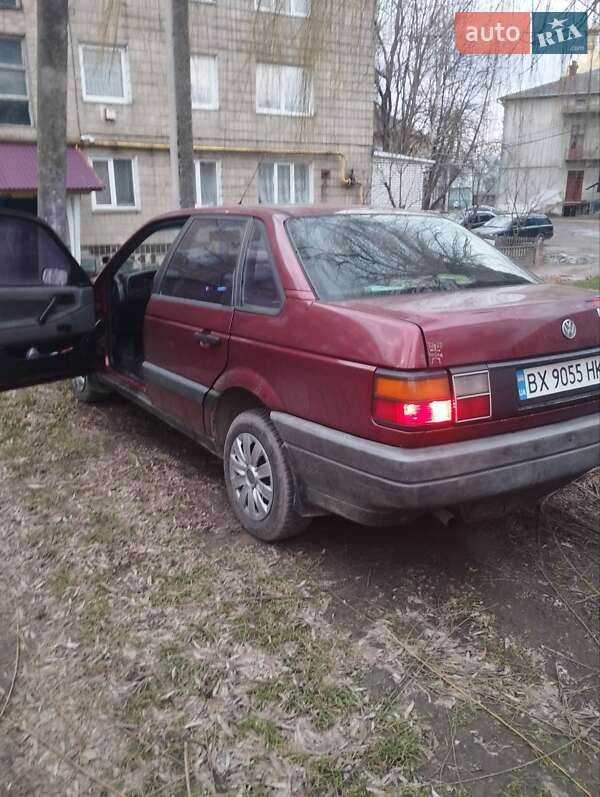 Седан Volkswagen Passat 1992 в Хмельницком