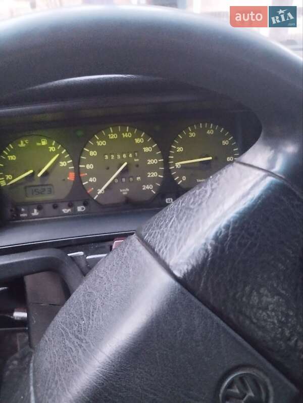 Седан Volkswagen Passat 1992 в Хмельницком