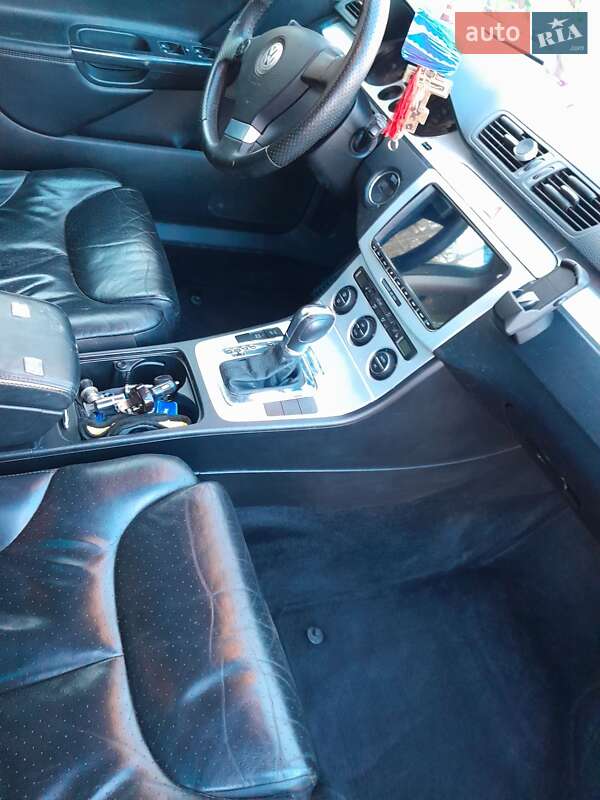 Универсал Volkswagen Passat 2007 в Кельменцах