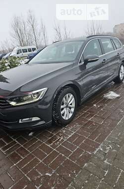 Универсал Volkswagen Passat 2015 в 