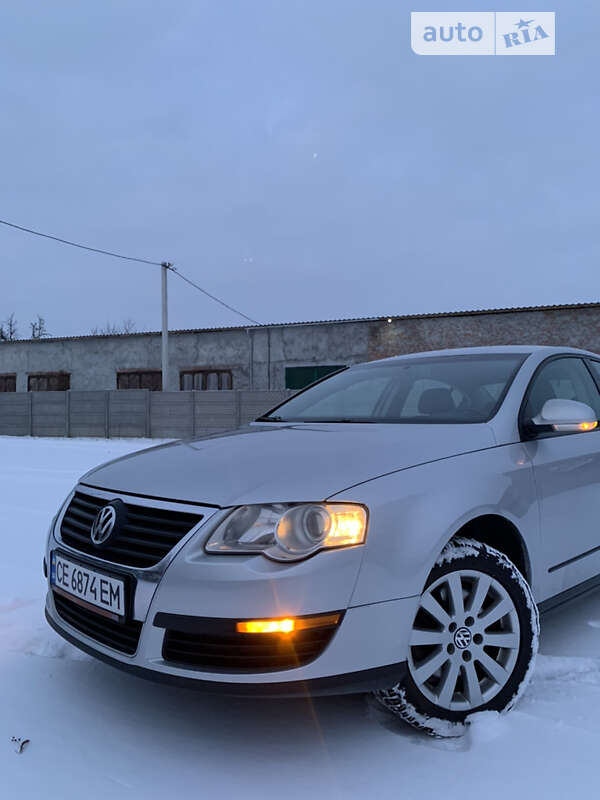 Седан Volkswagen Passat 2008 в Новой Ушице