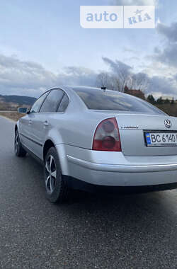 Седан Volkswagen Passat 2002 в Турке