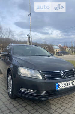 Універсал Volkswagen Passat 2012 в Львові