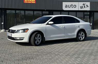 Седан Volkswagen Passat 2013 в Николаеве