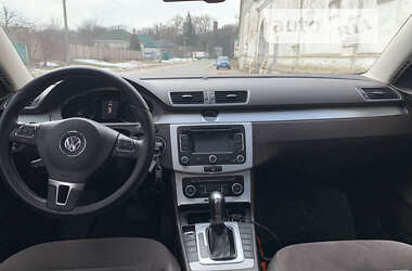 Универсал Volkswagen Passat 2011 в Новгород-Северском