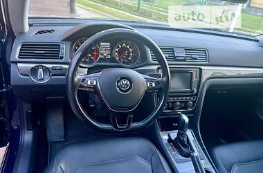 Седан Volkswagen Passat 2017 в Стрые