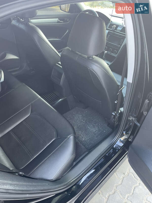 Седан Volkswagen Passat 2012 в Трускавце